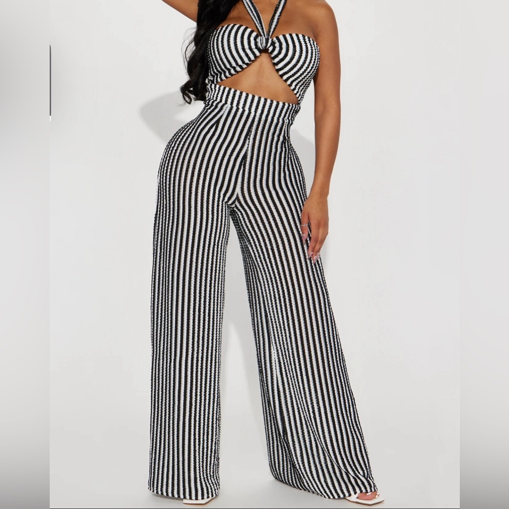 JUMPSUIT BLACK WHITE STRIPE(NWOT)